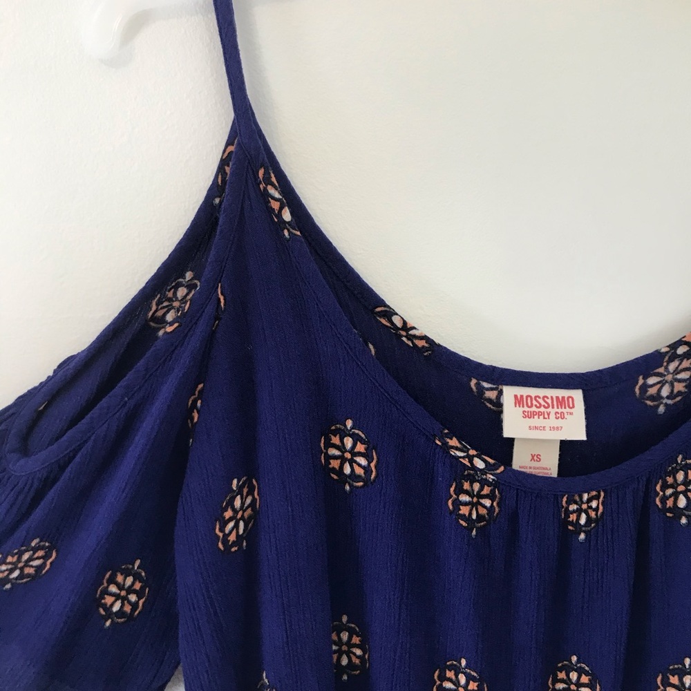 2/20💫OFF THE SHOULDER TOP- size xs